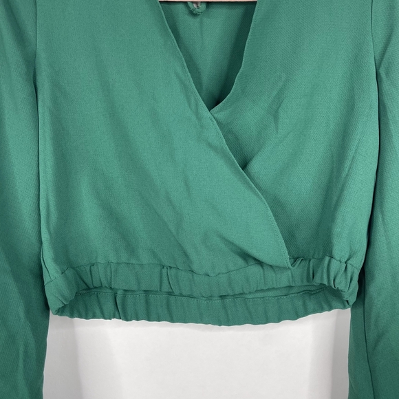 2/$30 ZARA Surplice Choker Crop Top Medium Green Kimono Sleeve Keyhole #7348 - Picture 7 of 15